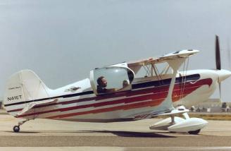 A side view of an Eagle 1 single seater. The bird feather trim varies some from aircraft to aircraft.