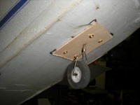 Name: 020.jpg
Views: 7110
Size: 44.9 KB
Description: nose gear assmebly.. piece of piano wire bent like so.. inserted into copper tube