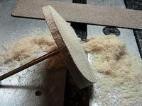 Name: 13 - Bevel balsa from the center to the rim.jpg
Views: 141
Size: 145.7 KB
Description: 13 - Bevel balsa from the center to the rim