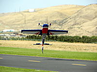Name: huck12.jpg
Views: 25
Size: 125.6 KB
Description: Crazy Dave gettin low with his 42% Pilot Extra