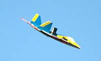 Name: 07_filming_six.jpg
Views: 79
Size: 17.4 KB
Description: hey, it's a.... cam-plane