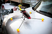 Name: hel1.jpg
Views: 112
Size: 42.6 KB
Description: My friend checking out the collective pitch tail rotor on the V450