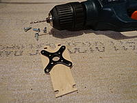 Name: DSC00135.jpg
Views: 173
Size: 283.7 KB
Description: Step 13b -  Match drill for #4 wood Screw. Use a minimum of 1/4" long, if you are going to add washers for thrust line get something a little longer