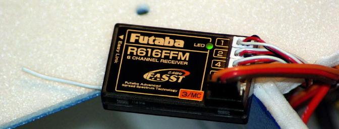 The Futaba R616FFM 2.4 Ghz receiver is small and light thanks to its use of micro connectors for the servos