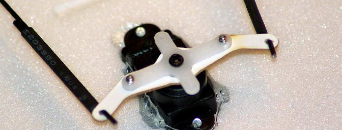 A nicely engineered and included aileron servo horn extender is strong and offers up extreme throws while at the same time creates needed aileron differential