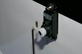 Z-iss is the way I attached the push rod to the aileron servo.