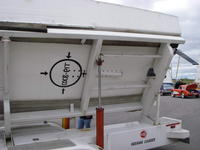 Name: tbs 008.jpg
Views: 77
Size: 61.3 KB
Description: Bottom of the boat with markings for the rescue crew in case the boat is upside down.