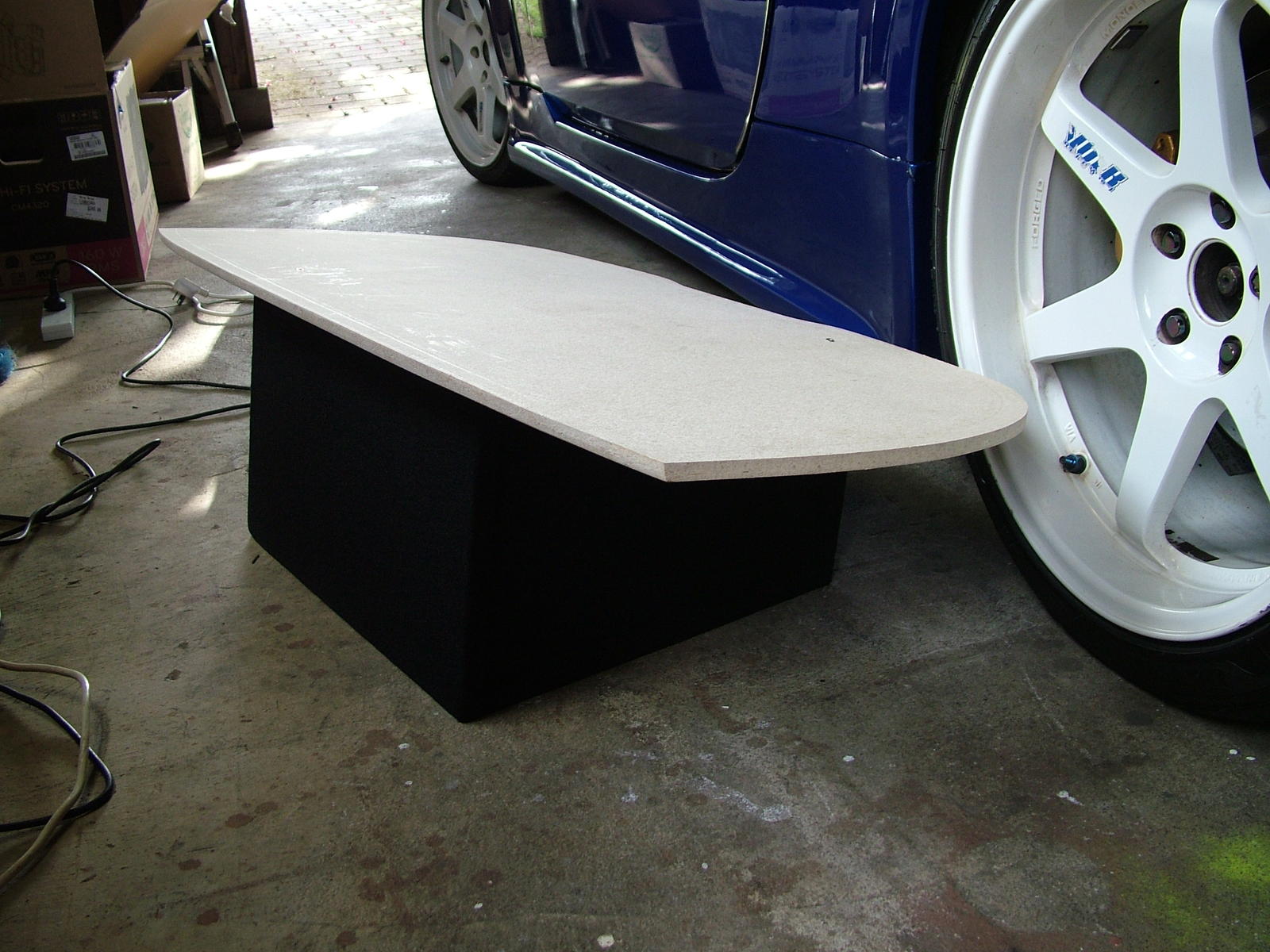 Nissan 350z subwoofer cuts out