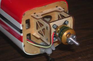 Motor mounted with recommended rear-mount kit.
