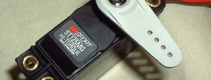 The instructions recommended using extra long arms on all the servos except the throttle.