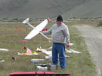 Name: DSCN0695.jpg
Views: 59
Size: 238.6 KB
Description: The "Mighty Sailing Man"  Todd Davis Holding His Space Ship.