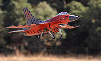 Name: Bowylie 09 Land F16 inverted Mav.jpg
Views: 89
Size: 94.5 KB
Description: Finals at Bowylie 09, note the heat shimmer from the turbine