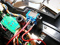 Name: DSCF0089.jpg Views: 239 Size: 120.3 KB Description: red wire from pin 4 to center of switch