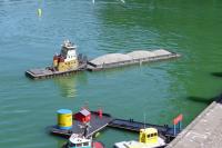 Name: DSC02593.jpg
Views: 155
Size: 89.5 KB
Description: The barge's owner