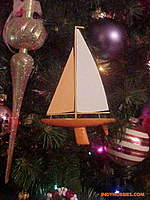 Name: VictorV32Micro33.jpg
Views: 37
Size: 57.2 KB
Description: And, here is the Micro V-32 "Sunkist" on the Christmas tree!