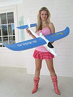 Name: EasyStar from Paddy Oldpilot Carolyn  easy_pose.jpg
Views: 2173
Size: 112.7 KB
Description: OldPilot's EasyStar model