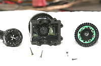 Name: diff01.jpg
Views: 162
Size: 376.3 KB
Description: Inside the differential, we find extremely fine gears with poor alignment.