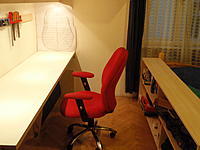 Name: PC040044.jpg
Views: 109
Size: 158.7 KB
Description: Working mode. The shelf behind the armchair is of same heigth as the workbench and mounted at the back of the bed. The bed is on wheels.