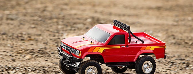The Hilux does exhibit some body roll, due in part to the long travel 4-link suspension and lightly sprung friction dampers.