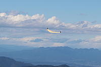 Name: 112m.jpg
Views: 157
Size: 256.4 KB
Description: Puck flying wing. It is a real picture, not a composite photo.